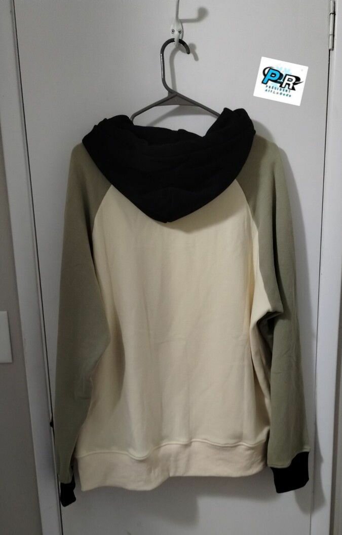 Sweat à capuche bicolore