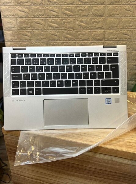 HP ELITEBOOK 830 G8 x360