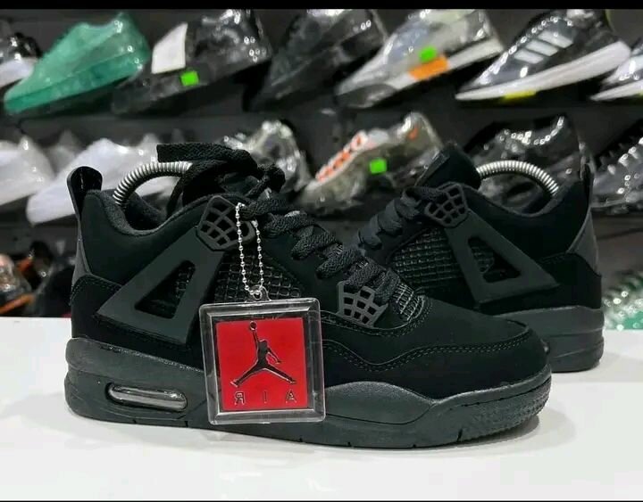 Jordan 4 first class