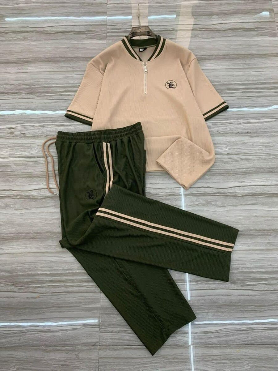 Tenue de survêtement tendance