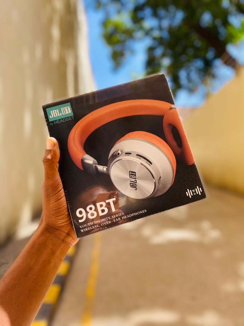 JBL beats