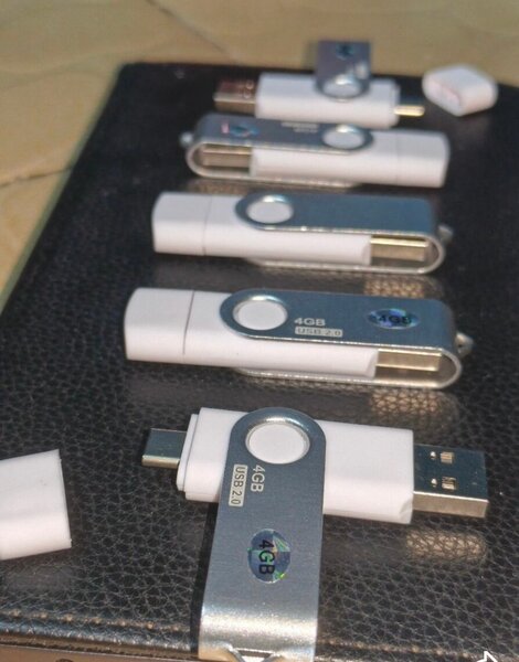 Clé USB Double Interface 4GB