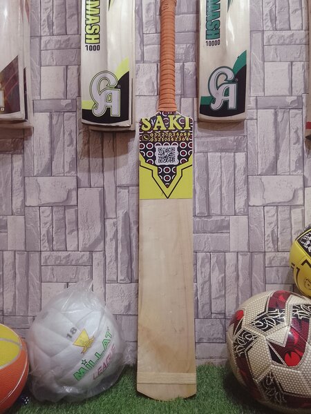 Saki Bat