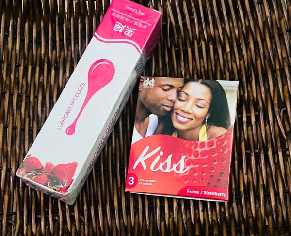 3 préservatifs + 1 lubrifiant