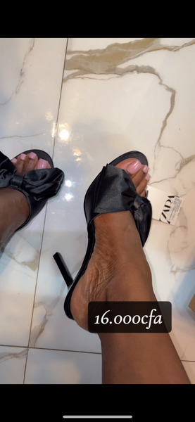Mules Noires Élégantes Femme