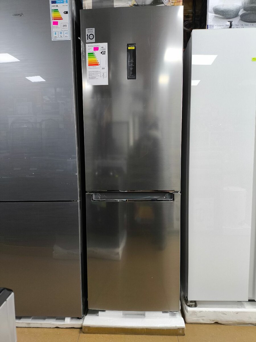 LG холодильник