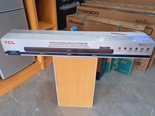TCL 2.1 DOLBY ATMOS SOUND BAR WITH BUILT IN SUBWOOFERS