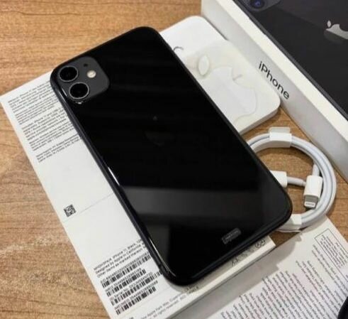 iPhone 11 Noir 64 Go
