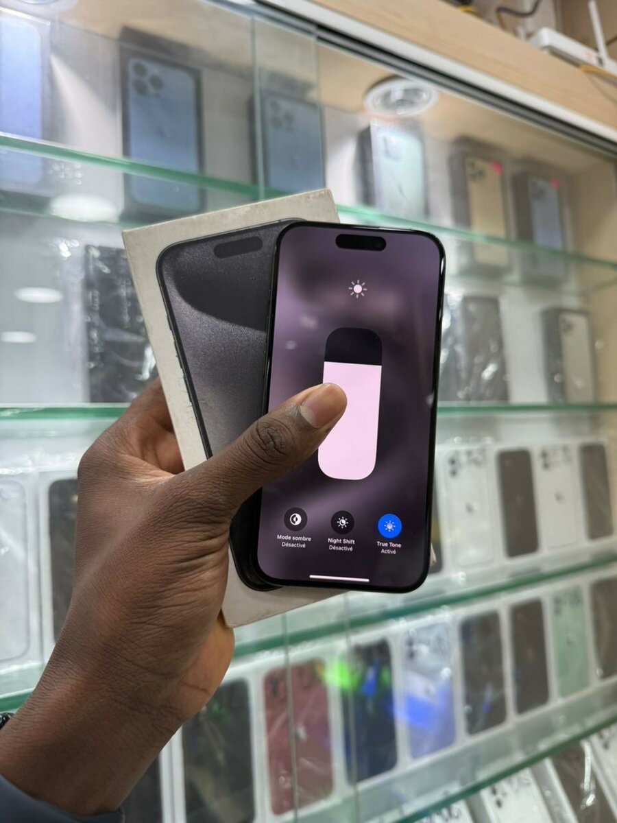 iPhone 15 Pro Max Noir