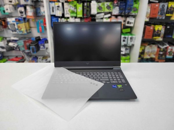 HP VICTUS 16t-r000 // 16.1-inch