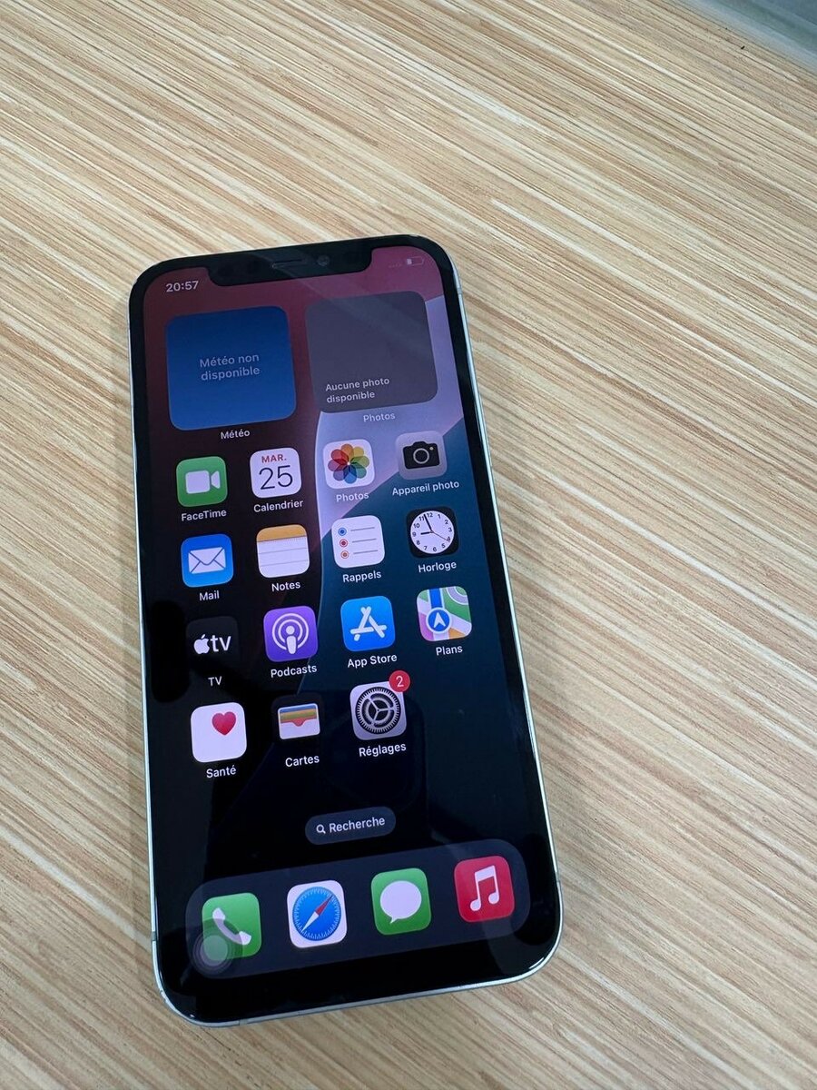 iphone 12 64giga tout passe prix:120.00f