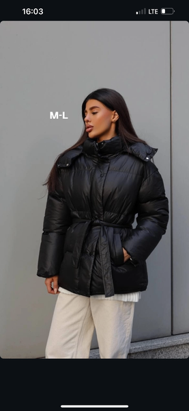 Куртка размер стандарт -1000 сом