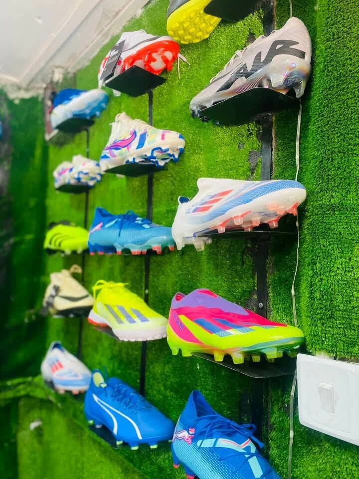 Soccer boots