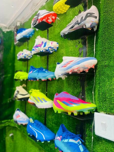Soccer boots