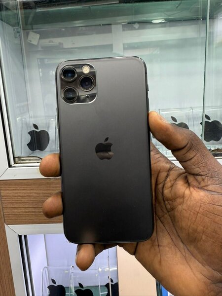 11pro 64g propre batterie chan