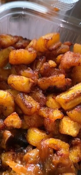 Escargots sautés +atieke+aloco