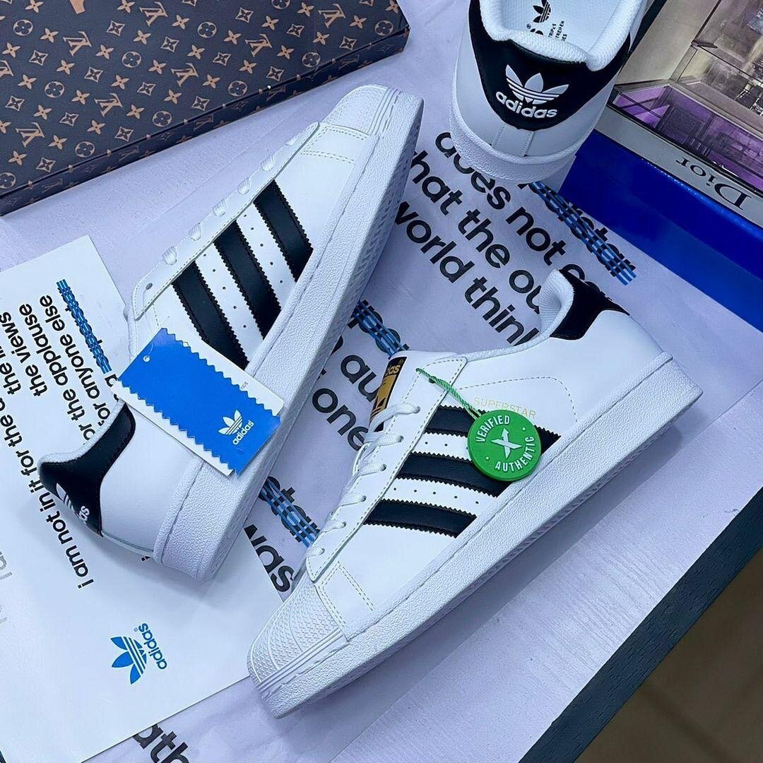 Adidas superstar