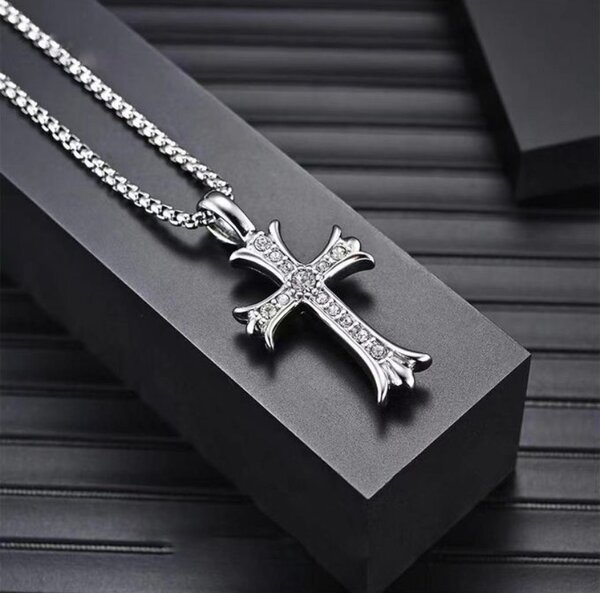 Collier Croix Argent Élégant