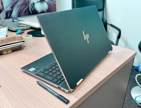 HP Spectre x360 Core i7-1065G7