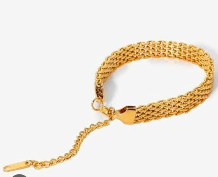 Bracelet