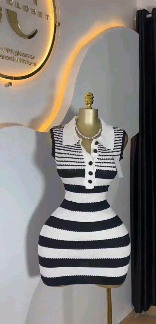 Robe moulante rayée chic