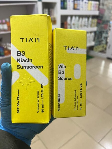 Tiam Naicinamide serum and sunscreen