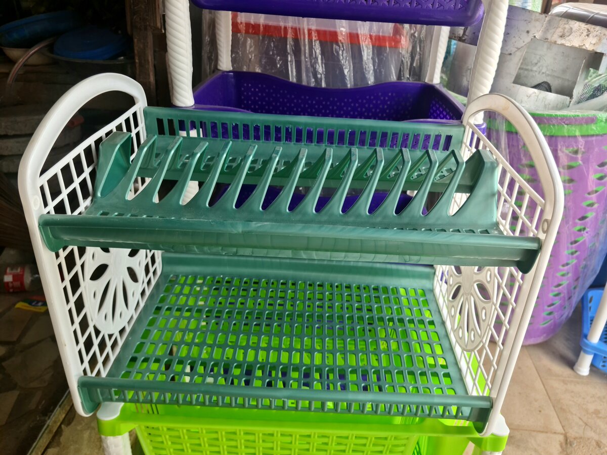 Égouttoir à vaisselle en plastique