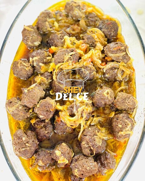 Poulet ,Boulettes et Alloko