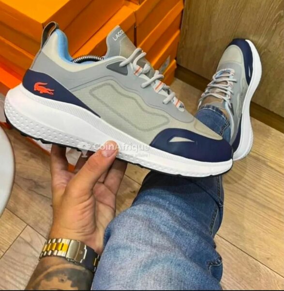 Basket Lacoste Homme Gris