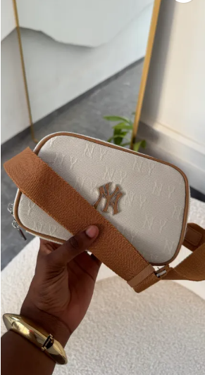 Wendy Beige Snapshot Bag