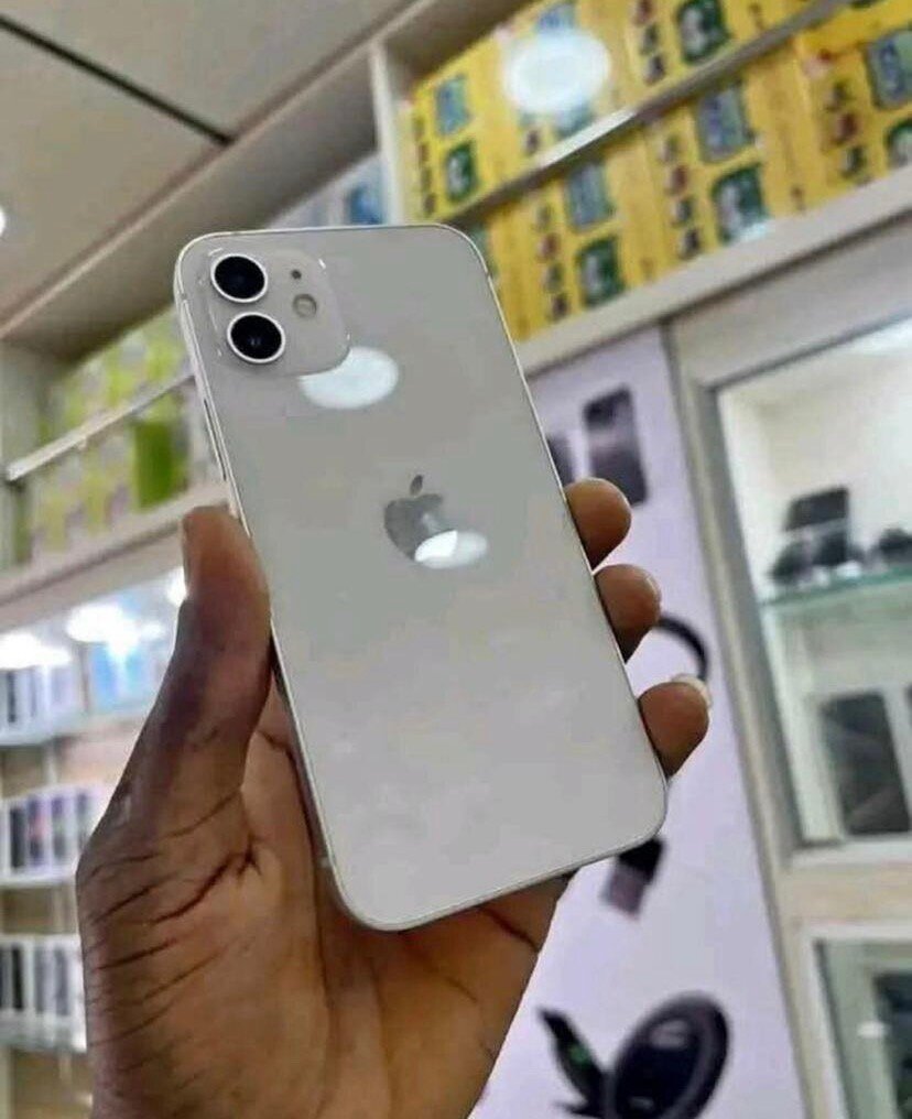 iPhone 12 Blanc 64 Go
