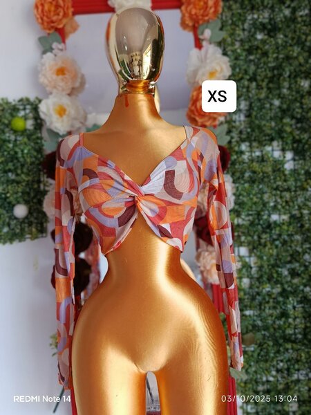 Lot de tops colorés