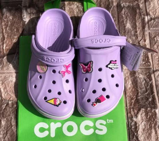 crocs