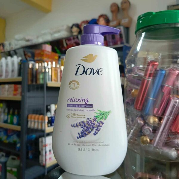 Dove Relaxing Body Wash With Lavender and Chamomile