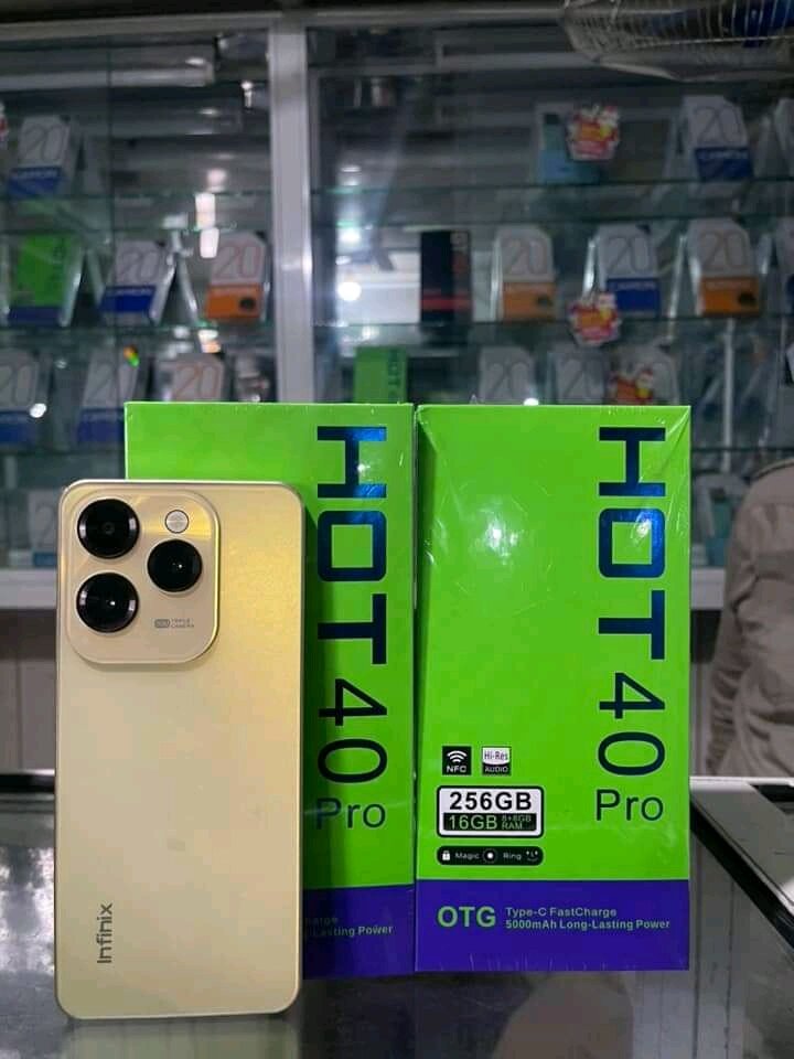 Infinix hot 40 pro 256GB 16GB RAM première copie dubaï