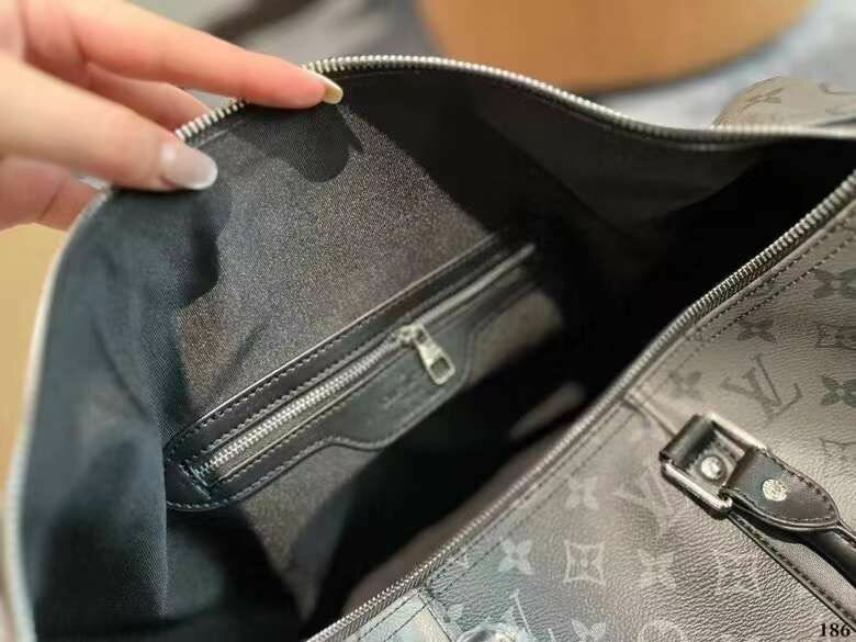 Бренд:LOUIS VUITTON