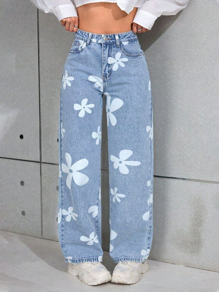 Jeans fleuris tendance femme