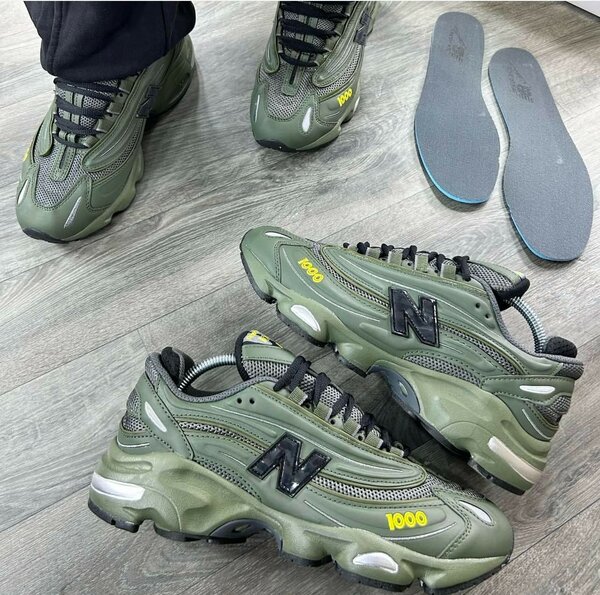NEW BALANCE 1000