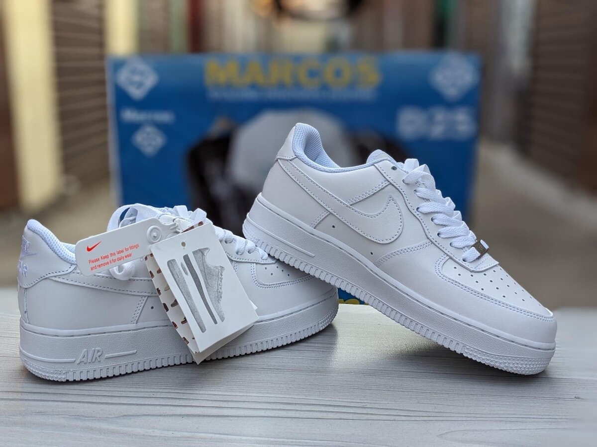 Original Airforce 1 black and white