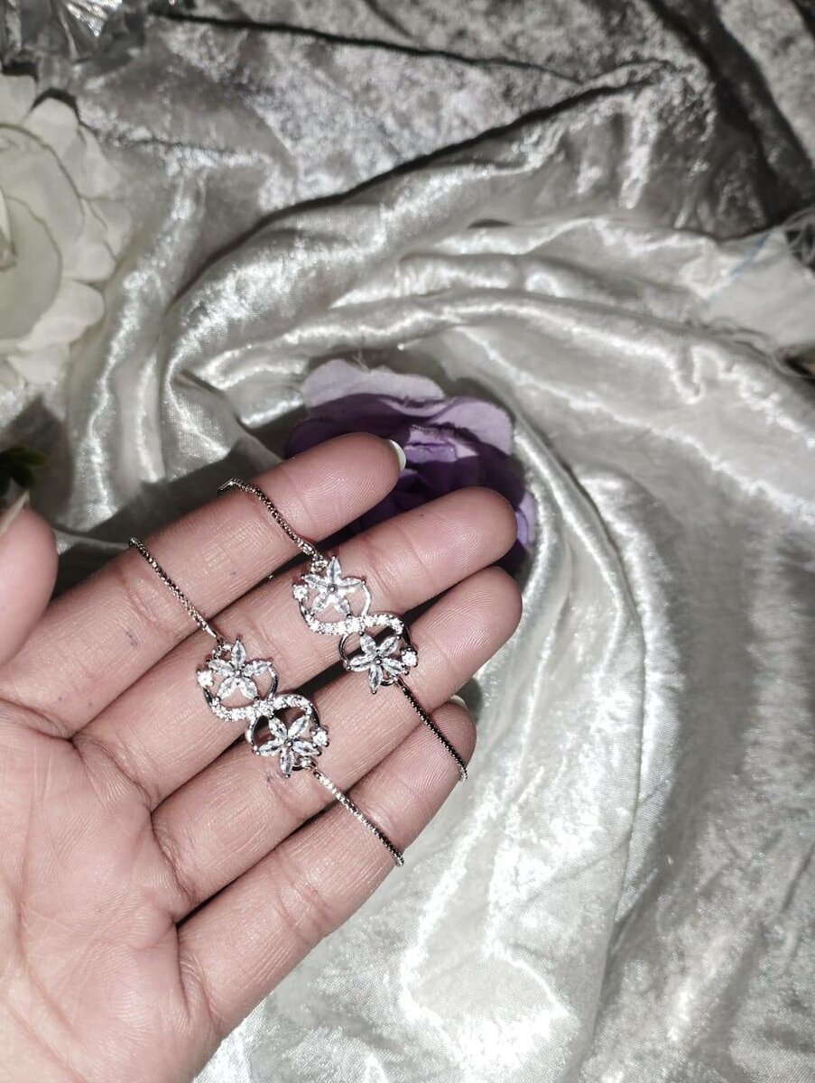 Adjustable Women Pair of Bracelet