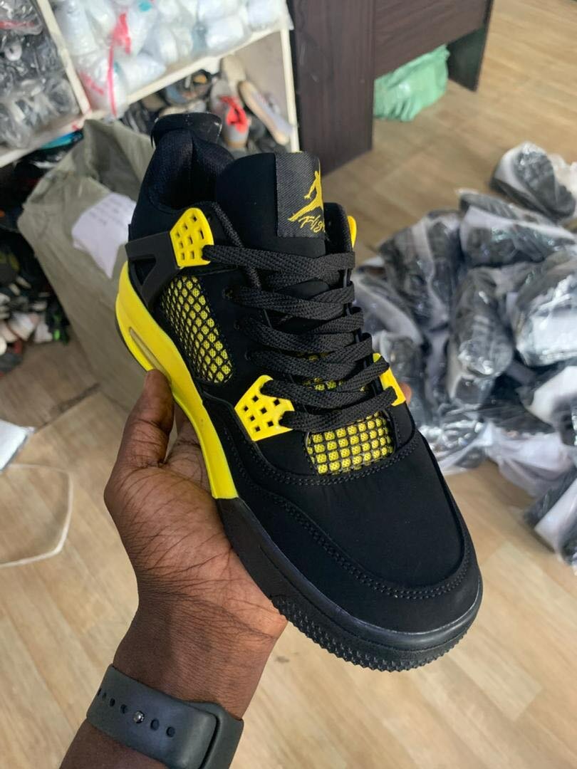 Air Jordan 4