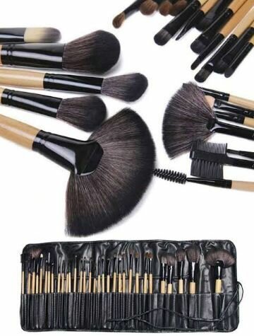 Makeup brush kit