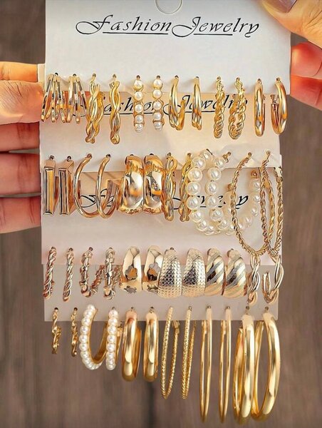 Boucles d'oreilles tendance dorées