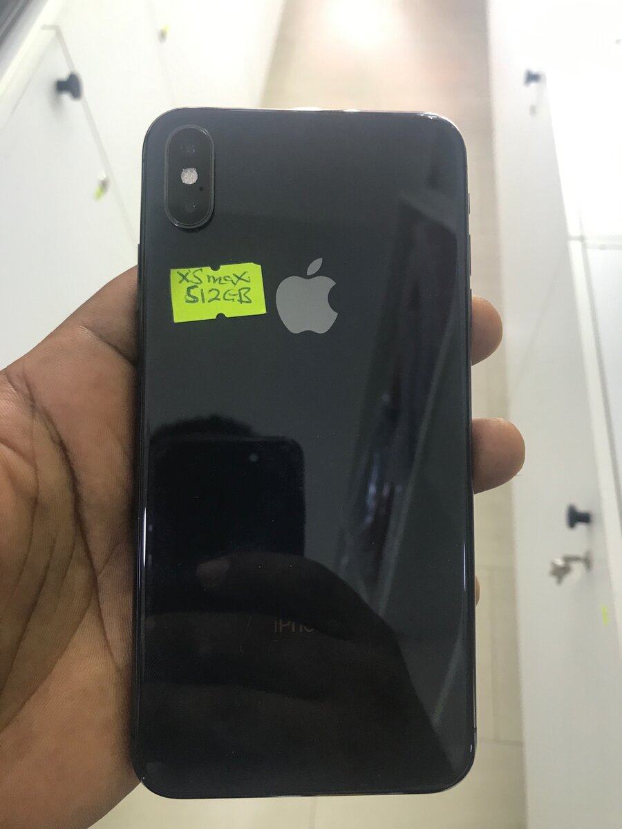 Phone Xs Max 512