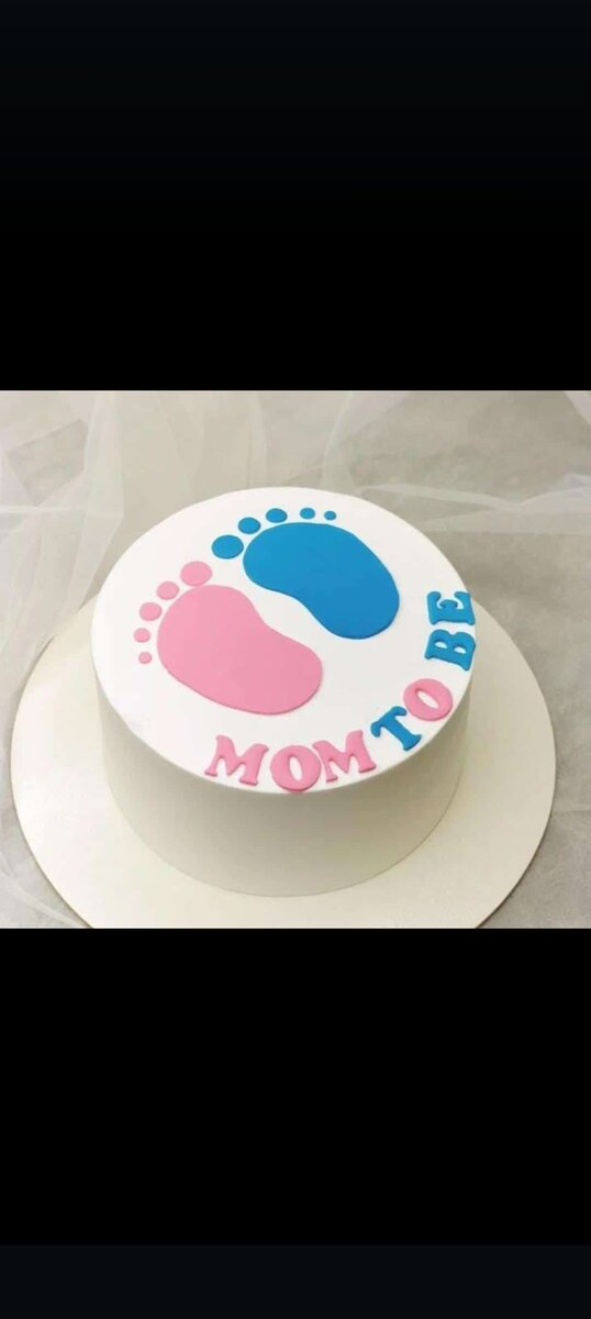 MOM TO BE Theme Cake