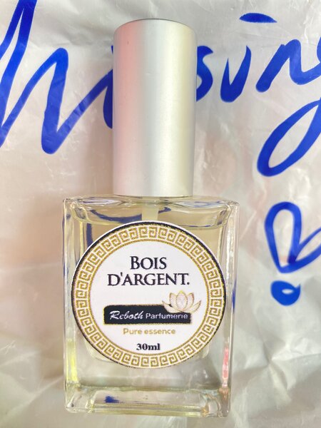 Essence de parfums 