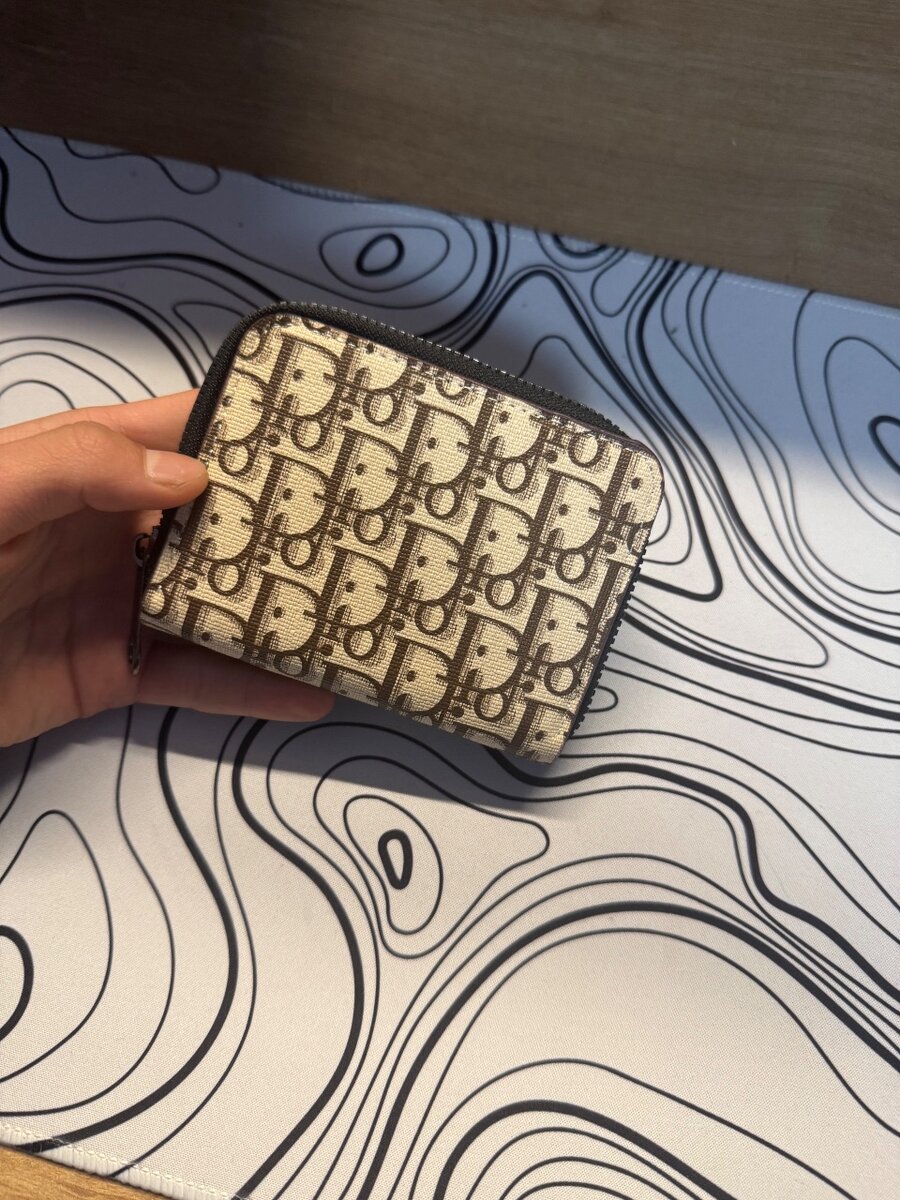 Ручной кошелек от Christian Dior,Унисекс,в коричневом цвете