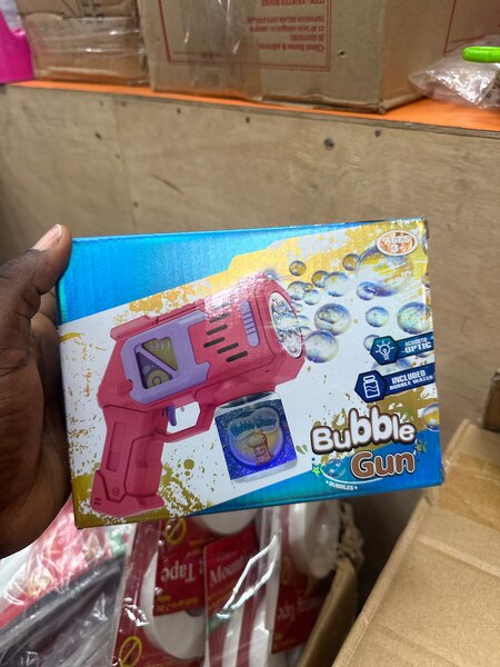 Pistolet à bulles coloré