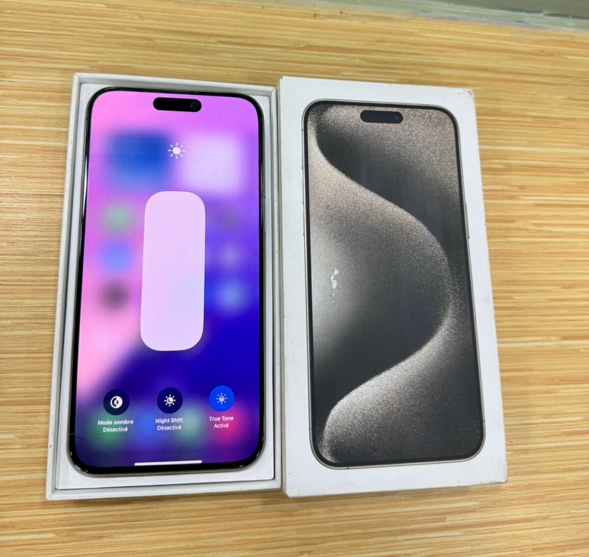 *Iphone 15 pro max 256g écran