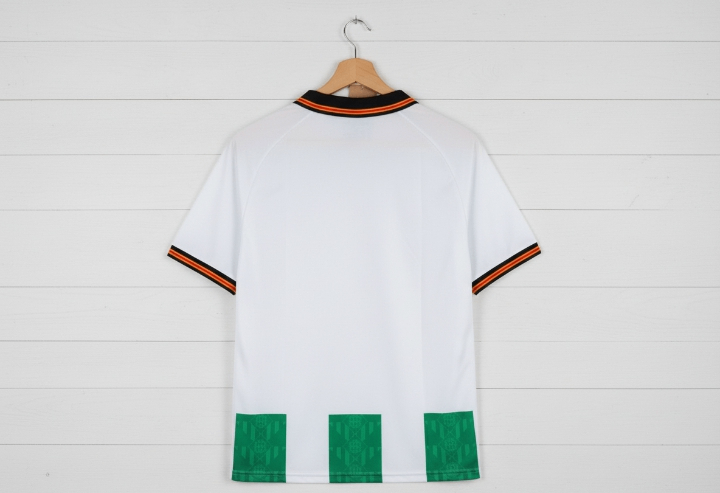 Maillot de football vert blanc